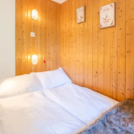 Apartment Gronda 2 By Interhome
